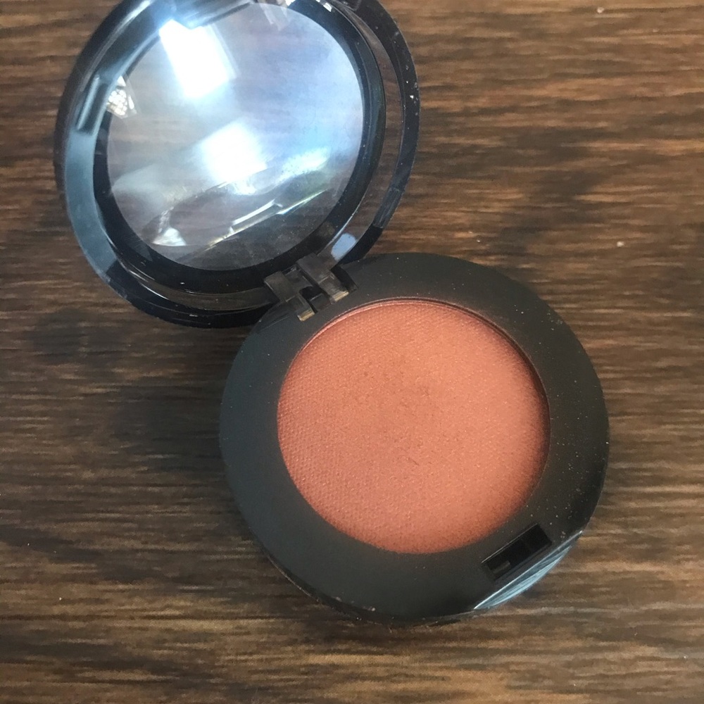 ** 3/$24** - SEPHORA eyeshadow single - shimmer